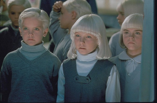 Le village des damnés (enfants diaboliques)